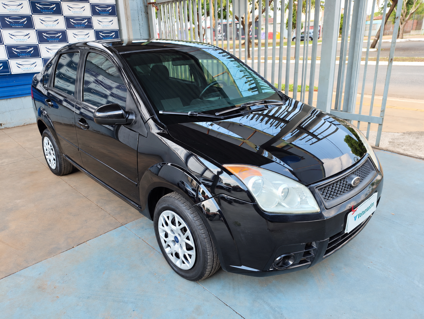 Ford Fiesta Sedan 1.0